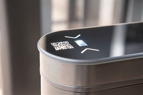 Public Transport Directions to JP Morgan at 25 Bank Street London 4