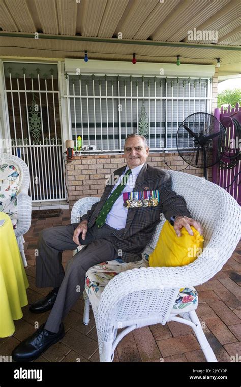 Australias Oldest Surviving Victoria Cross Vc Recipient Keith Payne Poses For A Photograph At