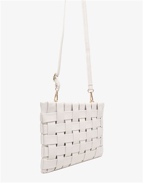 Lindy Clutch Woven Large Off White Remireid