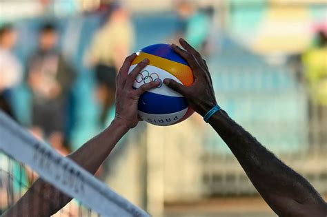 Olimpíadas adversário de brasileiros no vôlei de praia holandês foi