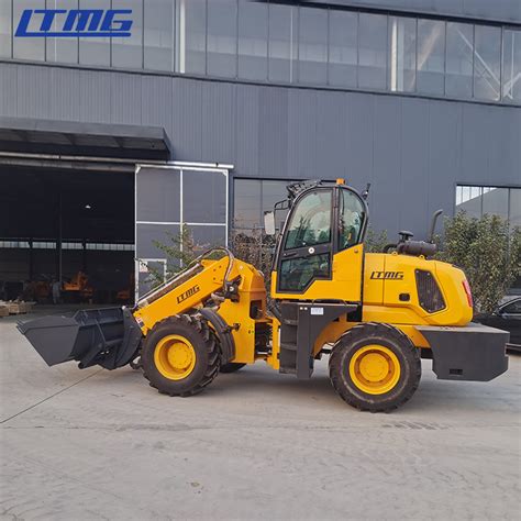 Manufacture Wheeled Iso Approved Telescopic Boom Mini Handler Wheel