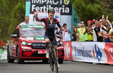 Richard Carapaz Gana En Solitario En Pe As Blancas Y Evenepoel Sigue De