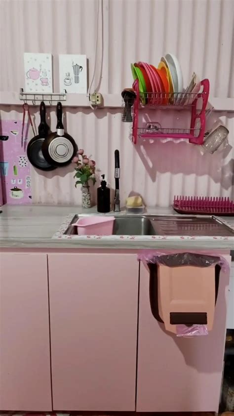 Bagus Nggak Harus Mewah 11 Potret Makeover Dapur Dinding Seng Jadi