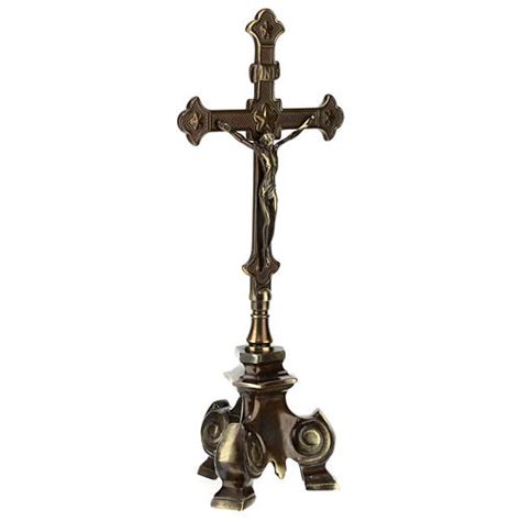 Set Da Altare Ottone Anticato Croce Candelabri Vendita Online Su Holyart