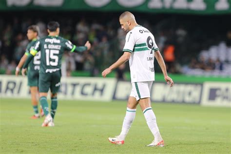 Coritiba Se Perde Nas Palavras E Joga Slimani Contra A Torcida