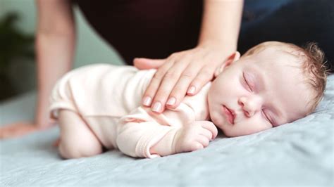 Is Your Baby Too Hot Or Too Cold While Sleeping Heres How To Know