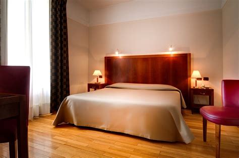 HOTEL GENOVA $91 ($̶1̶2̶2̶) - Updated 2022 Prices & Reviews - Rome ...