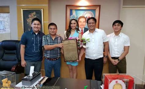 Land of the pretty: Mayor Oca Malapitan meets Caloocan beauty queens