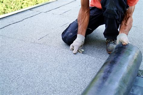 2025 Flat Roof Repair Cost | Fix Leaking, Resealing, or Restoring