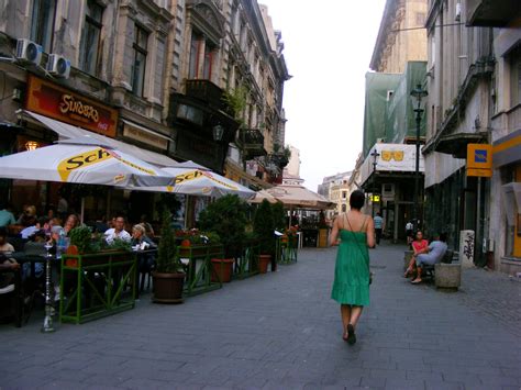 Bucharest Travel Guide – Bucharest complete travel guide.
