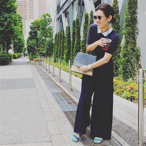 大草直子さんのインスタグラム写真 大草直子instagram「蒸し暑いですね！今日は、少し冷たく冷やした白ワイン♡早めに飲み始めたい