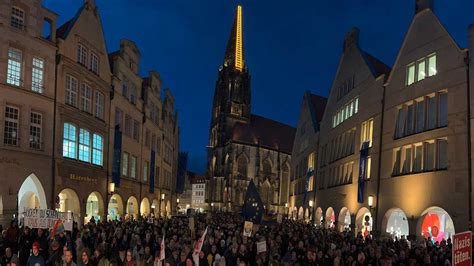 Kirche Und Leben De Gebet Und Protest 5 000 Demonstrieren Gegen AfD