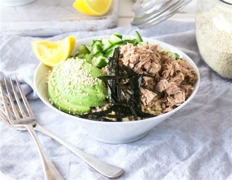 This Rice Avocado And Tuna Sushi Bowl Is So Simple To Prepare