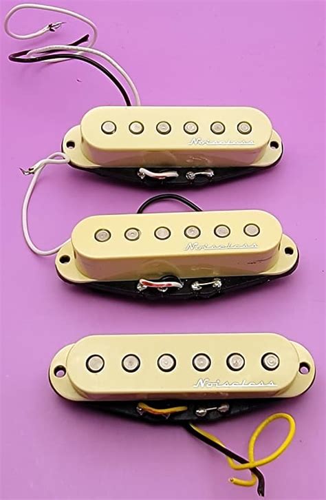 Fender Vintage Noiseless Strat Set Cream Reverb