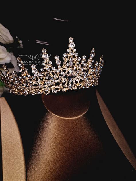 Coroa De Noiva Tiara Luxuosa Banho Dourado Elo