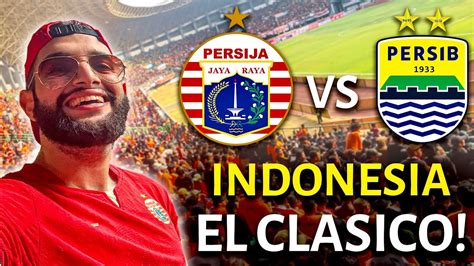 Foreigner Watchs Persija Vs Persib On Stadium This Is El Clasico Of