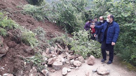 Trabzon da heyelan nedeniyle iki mahallenin yolu ulaşıma kapandı Son