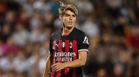 Atalanta Close To Sealing Move For Milan S Charles De Ketelaere Get