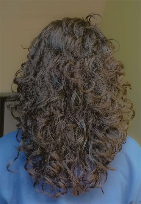 Pin by Beyza Kilimci on saç in 2023 Curly hair photos Haircuts for