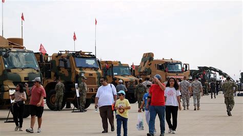 Afyonkarahisar Da Tsk Harp Silah Ara Lar Sergisi