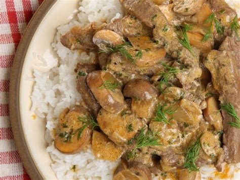 Beef Stroganoff With Dill And Sour Cream Recipe