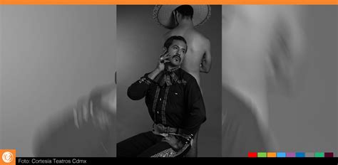 El Pintor Mexicano Que Cimbr Bellas Artes Con Su Zapata Gay Conquista Europa Reversos