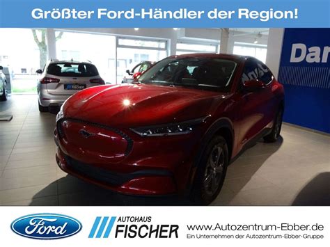 Ford Mustang Mach E SUV Geländewagen Pickup in Rot tageszulassung in