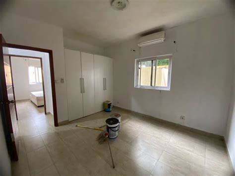 Casas a Venda VENDE SE APARTAMENTO T3 NO CONDOMÍNIO SUN RISE COSTA