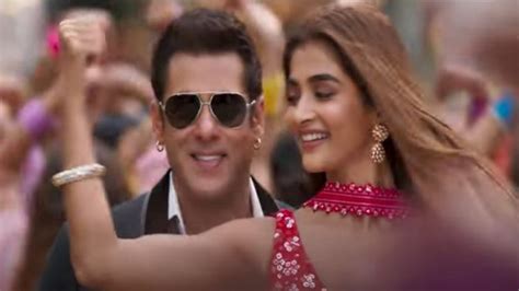 Billi Billi Song Salman Khan Pooja Hegde Groove To Dance Number