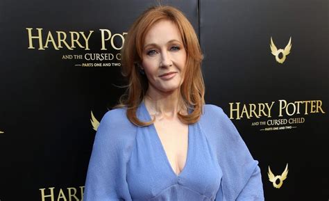 I Looked Very Androgynous J K Rowling Thought She Was Gay As She Kept Asking Her Girlfriends