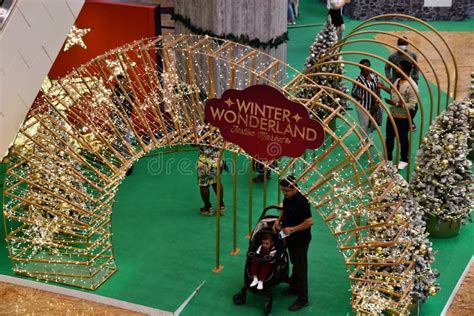 Winter Wonderland Festive Market at Mall of the Emirates in Dubai, UAE ...