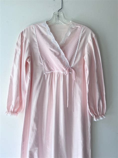 Vintage Pink Long Sleeve Nightgown Size Xs 80s Does Victorian High