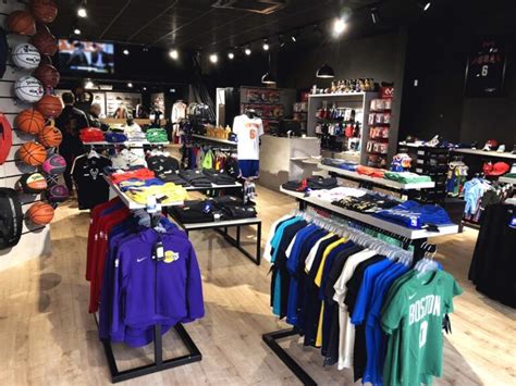 Agencement Magasin De Sport Mobilier Sur Mesure RACINEA