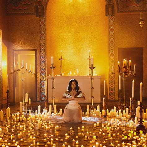 Chloe Bailey Announces New Single 'Pray It Away' - That Grape Juice