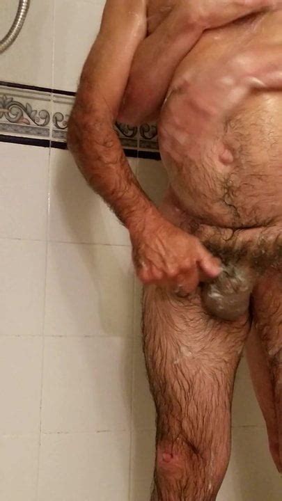 Maestro Claudio Showering Gay Dilf Daddy Porn Xhamster