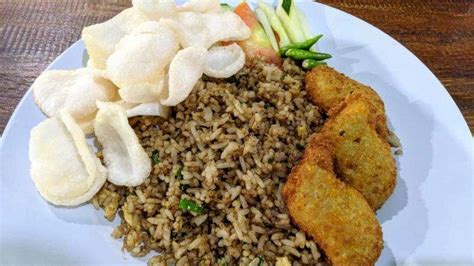 6 Nasi Goreng Enak Di Surabaya Untuk Makan Malam Mampir Ke Nasi Goreng