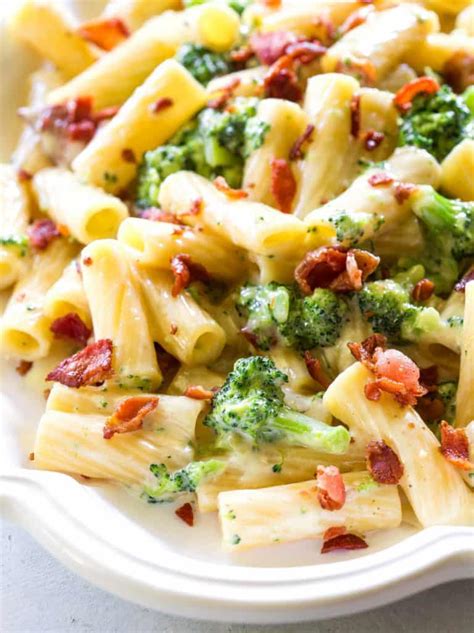 One Pot Bacon Broccoli Pasta The Girl Who Ate Everything Recipe Broccoli Pasta Recipes