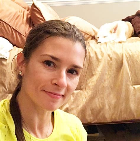 Danica Patrick Yoga and Working Out - Celeblr