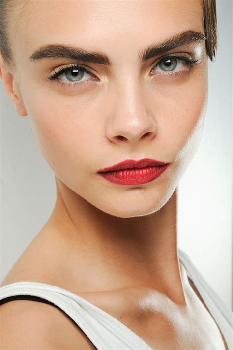 Is Cara Delevingne Making Beauty Moves? | Beauty And The Dirt