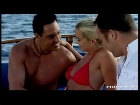 La Hermosa Cindy Dollar En Un Barco Recibiendo Anal Mientras Chupa Polla XVIDEOS