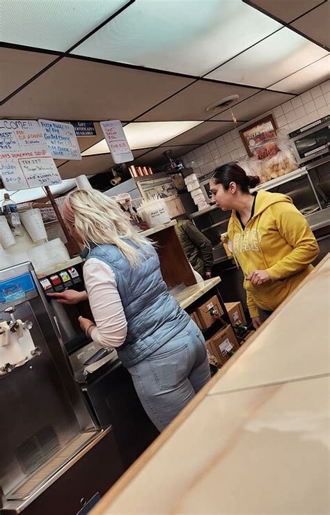 Greek GILF With Latina Mix Milf Tight Jeans Forum