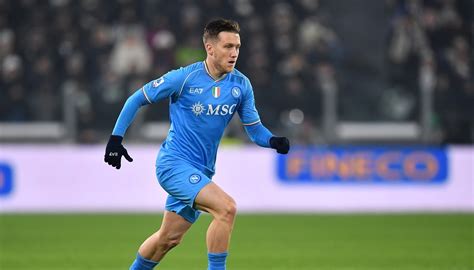 Piotr Zielinski Inter Une Position Claire De Naples Sportal Fr