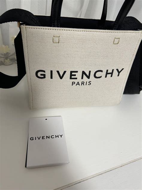 G トートバッグ ミニ キャンバス Givenchy ジバンシィ ジバンシー メルカリ