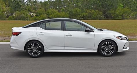 Prueba De Manejo Y Rese A Del Nissan Sentra Sr Una Mirada