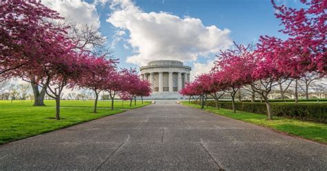 These Indiana Landmarks Are Worth Adding To Your Bucket List