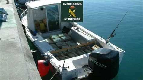 La Guardia Civil intercepta una embarcación con 1 219 kilos de hachís