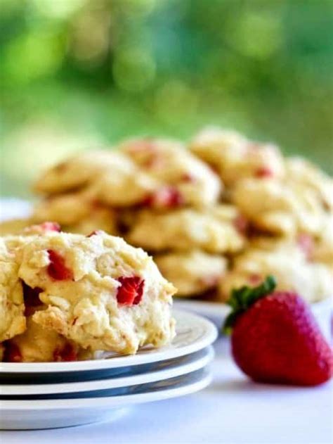 White Chocolate Strawberry Cookies Homemade Food Junkie