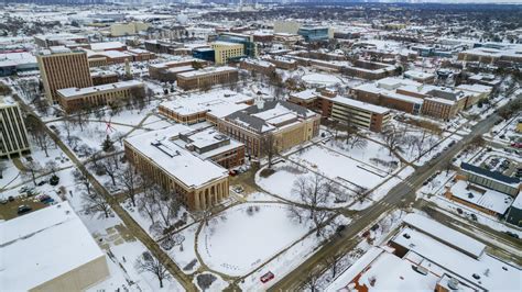 6800 Plus Huskers Named To Fall Deans List Announce University Of