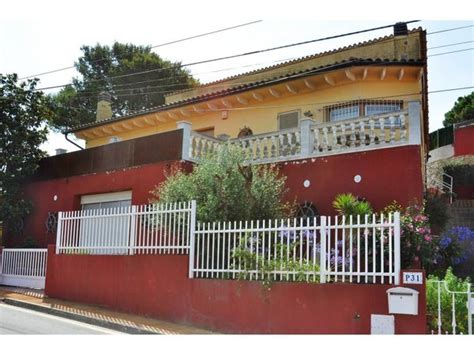 Casas Y Pisos Con Balc N Y Terraza Urbanizaci N Sa Fontasa Begur