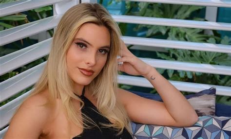 Lele Pons Se Atreve Y Posa Con Bikini En La Nieve